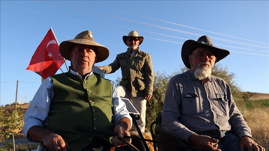 Peace activists traveling from Germany to Jerusalem by horse-drawn carriage reach Konya