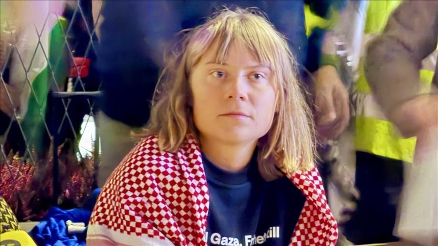 Aktivistja Thunberg shpjegon për median suedeze keqtrajtimin që ka pësuar në Izrael