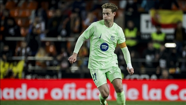 Barcelona, Frenkie de Jong'un sözleşmesini uzattı