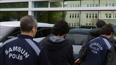 FETÖ'nün "askeri ve öğrenci mahrem yapılanması"na yönelik operasyonda 7 zanlı yakalandı
