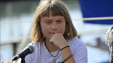 Greta Thunberg svjedočila o zlostavljanju u izraelskom pritvoru: Udarali su me nogama dok mi je zastava dodirivala lice