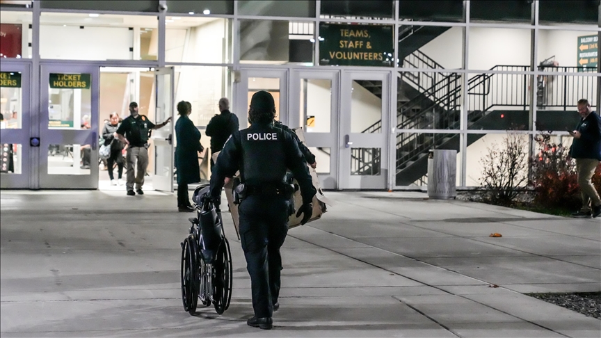 Тайфун «Халонг» обрушился на запад Аляски: один человек погиб, более 1500 остались без крова