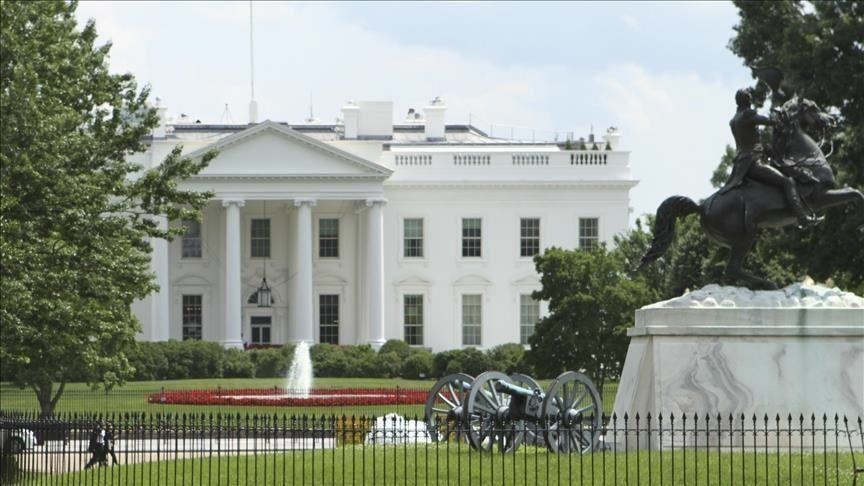 Trump hosts dinner for ballroom donors at White House