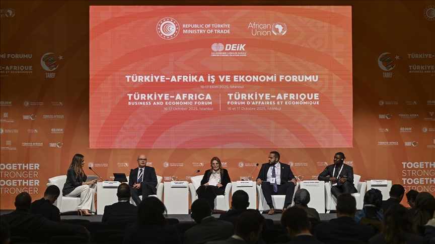 Türkiye-Afrika İş ve Ekonomi Forumu'nda "Rekabetçi ve İş Birlikçi Tekstil Değer Zincirleri" paneli düzenlendi