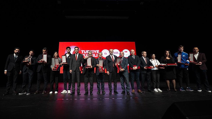 TÜSF, "Üniversite Sporları Günü Ödülleri" sahiplerini buldu