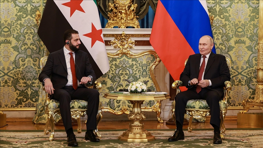 Rusija kaže da nema šta saopćiti o izručenju Assada nakon razgovora Putina i Sharae