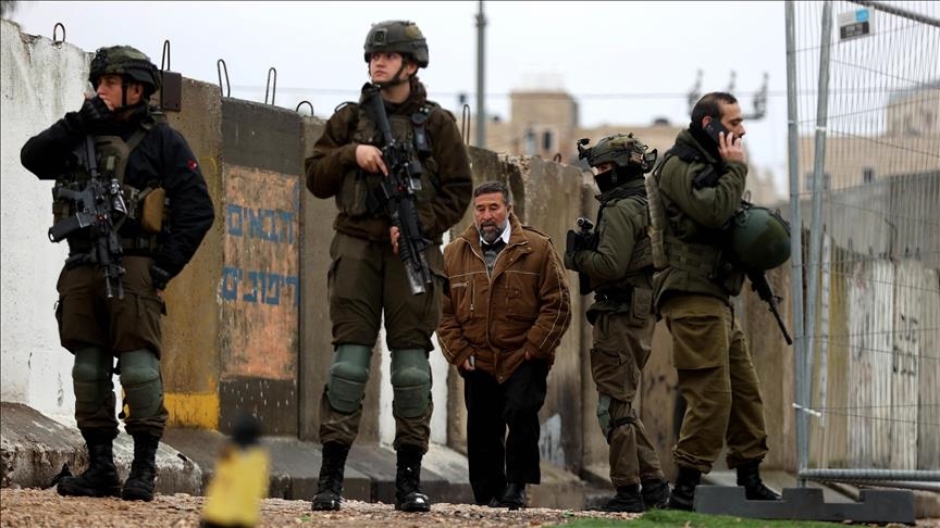 Israeli army arrests 24 Palestinians across occupied West Bank, demolishes home