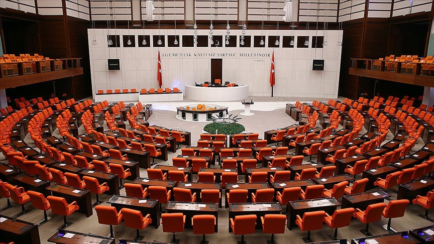 Türk askerinin Irak, Suriye ve Lübnan'daki görev süresinin uzatılmasına ilişkin Cumhurbaşkanlığı tezkereleri TBMM'de