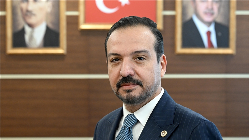 AK Parti'li Zorlu, Türk soylu yabancıların Türkiye'deki çalışma koşullarına ilişkin düzenlemeyi değerlendirdi