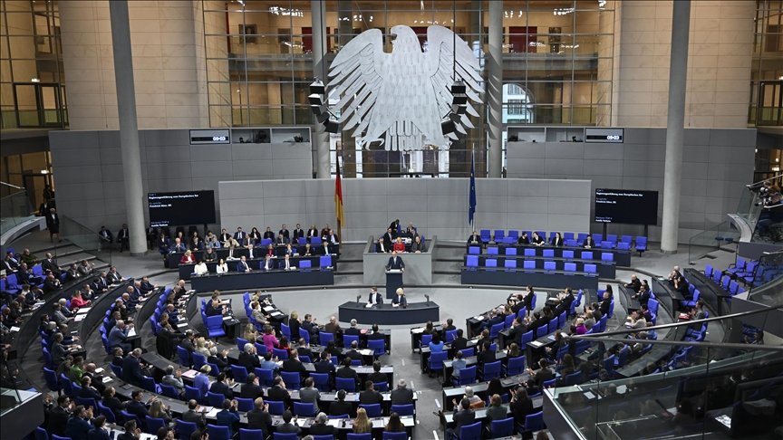 German parliament debates military conscription reform