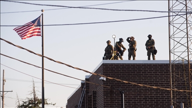 US judge orders Chicago immigration officers to wear body cams amid protests