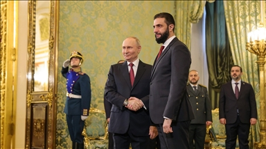 Rusia dhe Siria diskutojnë për objektet ushtarake, bashkëpunimin në sektorët e naftës dhe energjisë