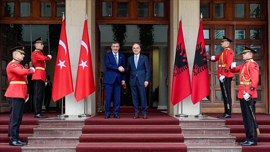 Cumhurbaşkanı Yardımcısı Yılmaz, Arnavutluk Cumhurbaşkanı Begaj tarafından kabul edildi