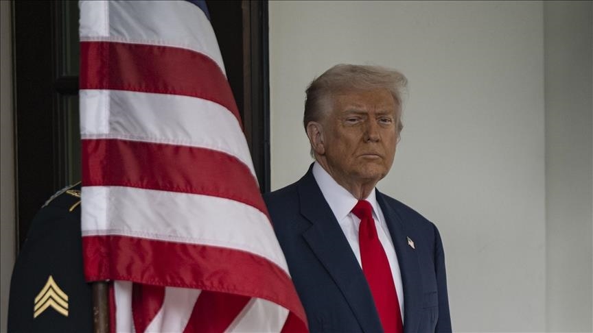Trump tvrdi da je američki napad na Karibima ciljao "podmornicu za prevoz droge"