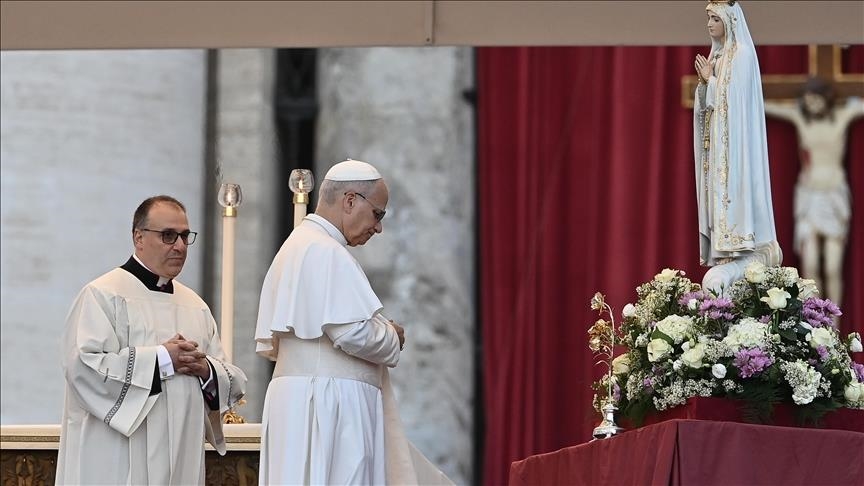  Папата Лав XIV: Користењето на храната како оружје е „сурова стратегија“ со која се негира правото на живот