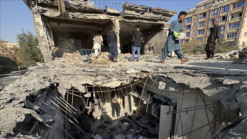 Pakistan ve Afganistan arasındaki 48 saatlik ateşkes, Katar'daki müzakerelerin sonuna kadar uzatıldı