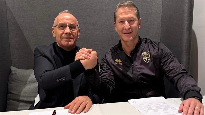 Kosova vazhdon kontratën me trajnerin Franco Foda edhe për dy vjet