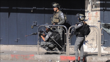 الضفة.. الجيش الإسرائيلي يعتدي على فلسطيني ضربا ويعتقل اثنين آخرين