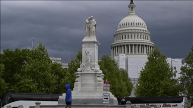 Global markets fall as US federal government shutdown enters 17th day