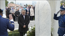 Komšić: Alija Izetbegović bio je mudar i dobronamjeran čovjek koji je u teškom trenutku u BiH preuzeo breme