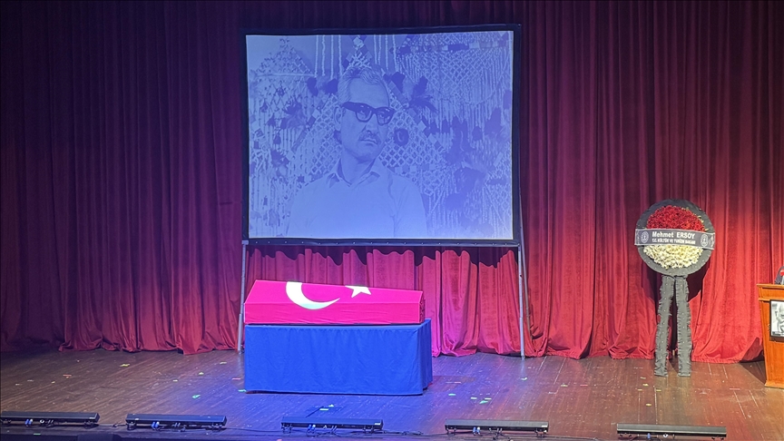 Oyuncu Arif Erkin Güzelbeyoğlu son yolculuğuna uğurlandı