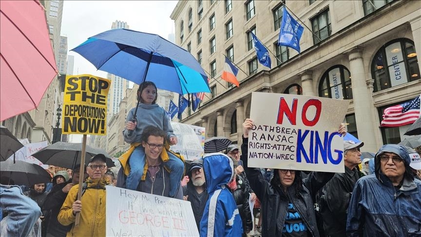 Threats to democracy, free speech drive mass ‘No Kings’ protests in US