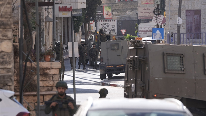 İsrail, işgal altındaki Tubas kentine buldozerlerle baskın düzenleyerek saldırı başlattı