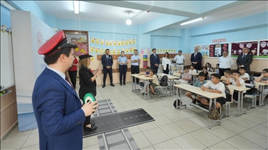 Hemzemin Geçitlerde Emniyet Farkındalığı Projesi ile 30 bin çocuğa eğitim verildi