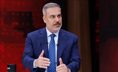 Fidan: Turqia gati të shërbejë si garantuese de facto nëse zbatohet zgjidhja me dy shtete