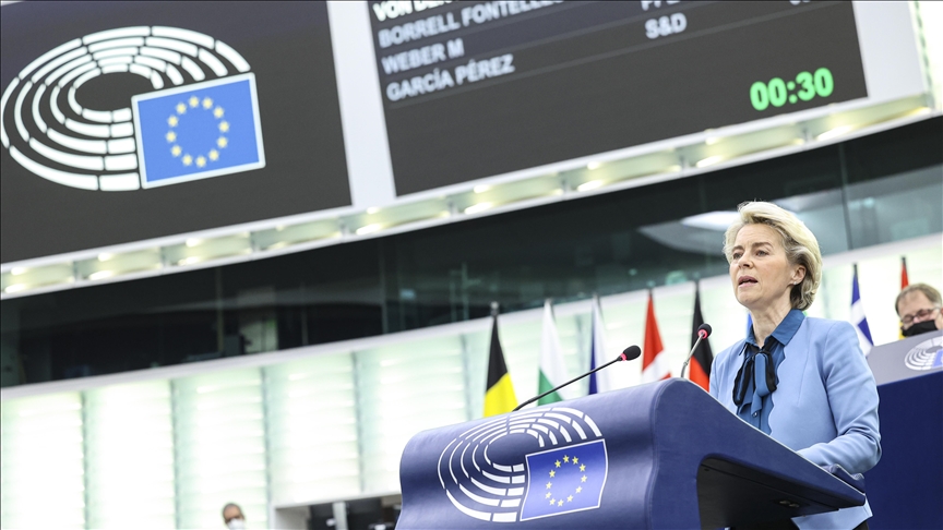 L’UE acte la fin des importations de gaz naturel russe d’ici fin 2027