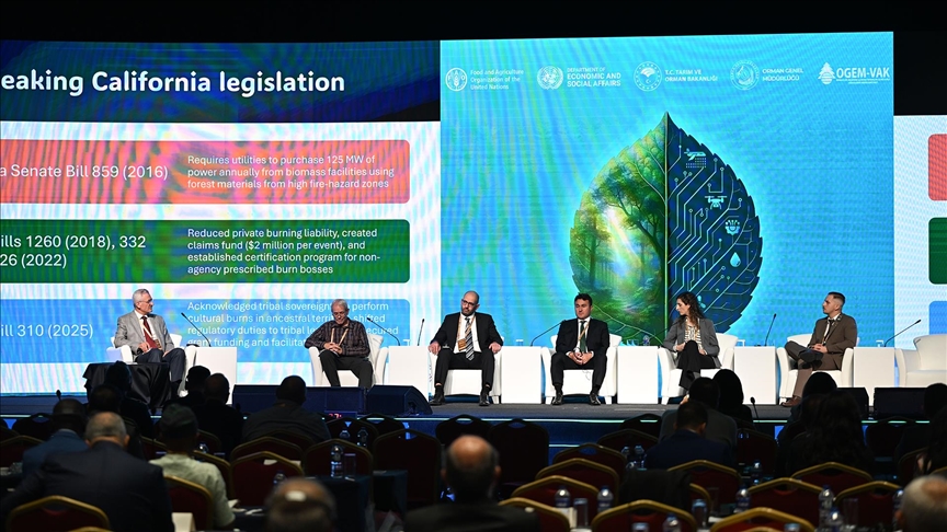İstanbul Orman İnovasyon Haftası etkinliğinde ormanların yangınlara direncini artırma çalışmaları tartışıldı