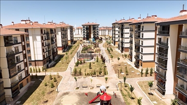 Bakan Kurum, İlk Evim Projesi'nde yapımı tamamlanan TOKİ konutlarının görüntülerini paylaştı