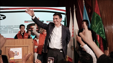 L'arrivée au pouvoir de Rodrigo Paz face à la grave crise économique qui frappe la Bolivie