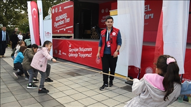"Geleneksel Oyunlar Tırı", geçmişin oyunlarını Düzce'de öğrencilerle buluşturdu