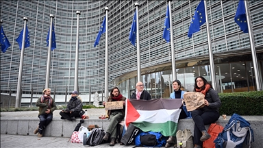 Protesters urge EU not to normalize ties with Israel amid Gaza ceasefire