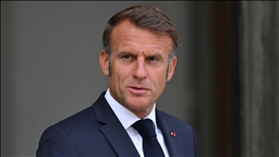 Emmanuel Macron se défend après avoir reçu Nicolas Sarkozy à l’Elysée