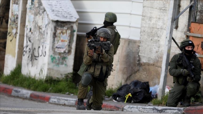 الضفة.. إصابة فلسطيني برصاص الجيش الإسرائيلي في الخليل