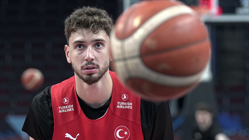 NBA'de all-star rütbesi alan Alperen Şengün, yüzük hedefiyle sezonu açıyor