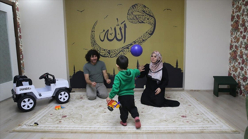Üçüncü çocuk sevincini koruyucu aile olarak yaşadılar