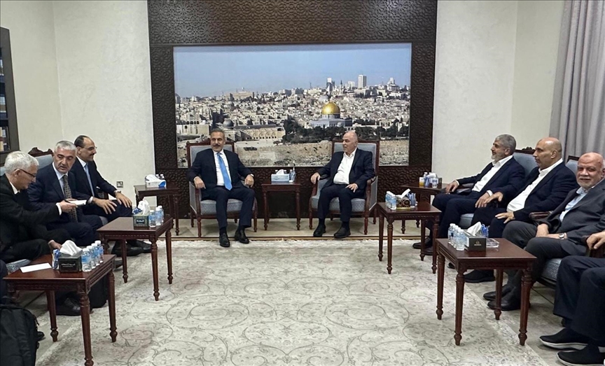 فيدان وقالن يلتقيان قيادة حماس في الدوحة