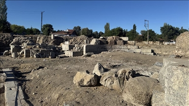 Tokat'taki Sebastapolis Antik Kenti'nde sürdürülen kazı çalışmalarında üç yazıt bulundu