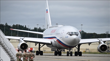 Warsaw hints at seizing Putin's plane if it enters Polish airspace