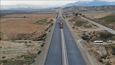 Azerbaijani, Kazakh presidents discuss development of Middle Corridor