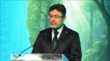 Bakan Yumaklı: Yeşil vatan seferberliği kapsamında 1 yılda 550 milyon fidan ve tohumu toprakla buluşturmayı hedefliyoruz