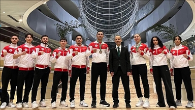 Çin'de şampiyon olan Kung Fu Milli Takımı yurda döndü