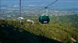 Kartepe Teleferiği, sonbahar renklerini 360 derecelik açıyla sunuyor