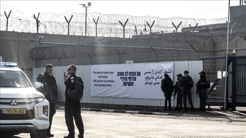 US lawmakers urge release of American teen detained in Israel