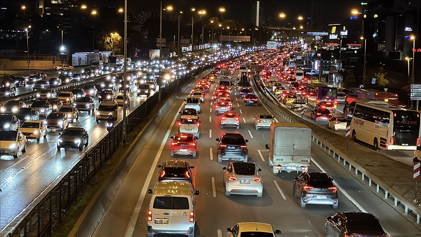 İstanbul'da trafik yoğunluğu yüzde 85'e çıktı