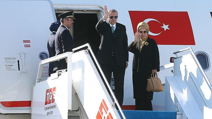 Президент Эрдоган завершил визит в Катар и вылетел в Оман