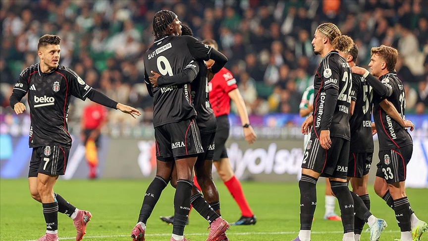 Beşiktaş 3 puanı 2 golle aldı